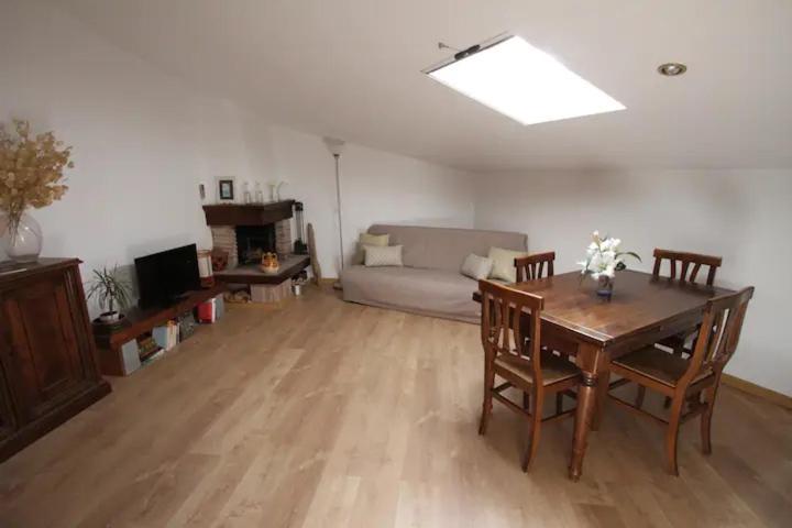 Accogliente Mansarda Nel Cuore Dell Antica Livorno Apartamento Exterior foto
